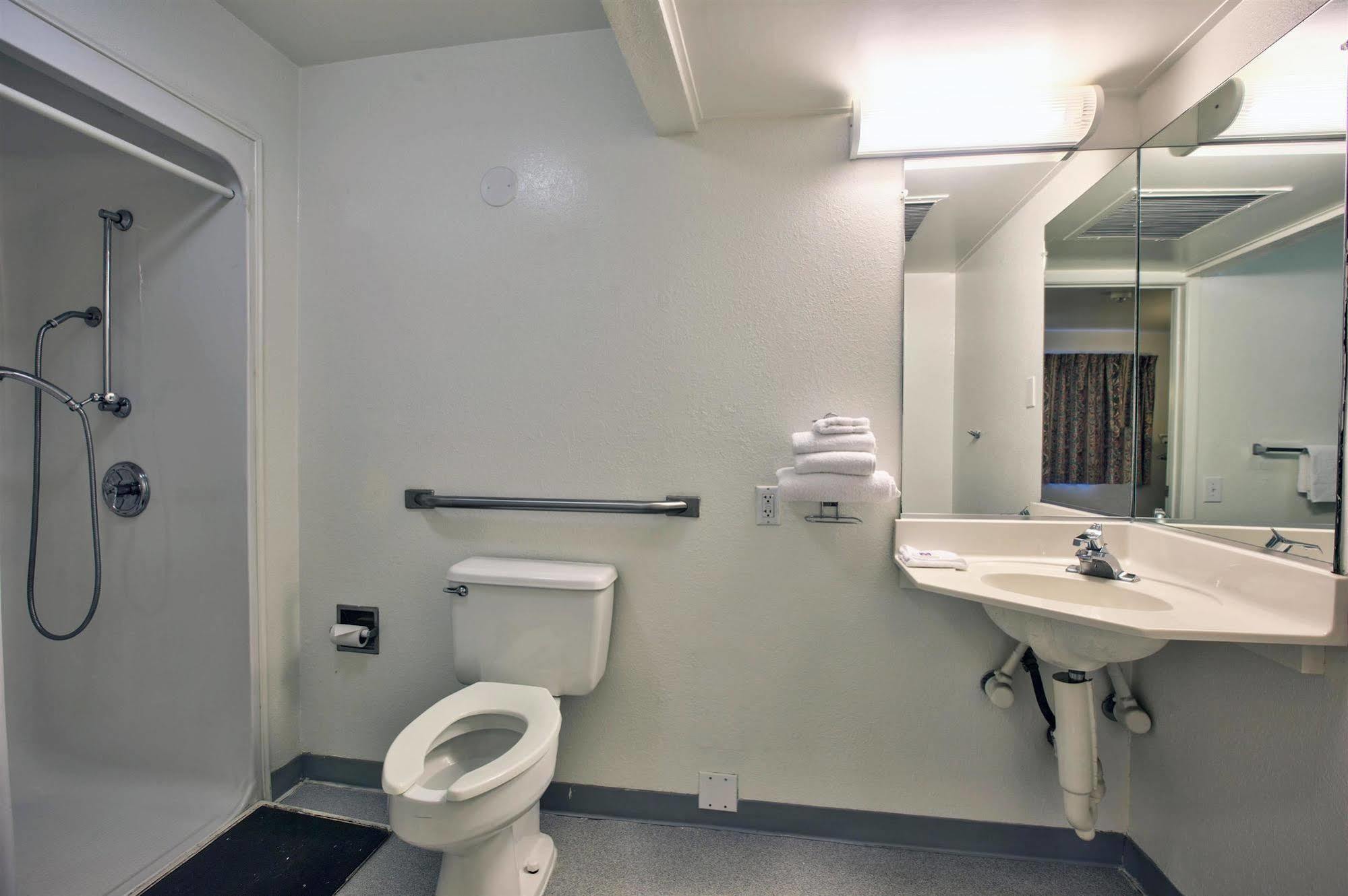 Motel 6-Valdosta, Ga - University Bagian luar foto