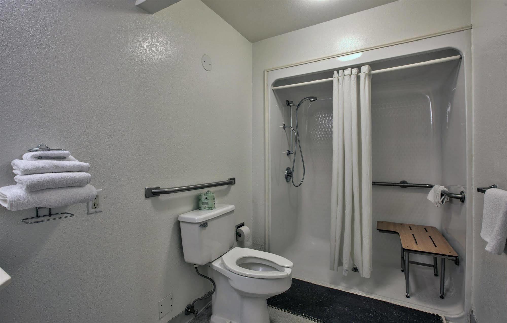 Motel 6-Valdosta, Ga - University Bagian luar foto