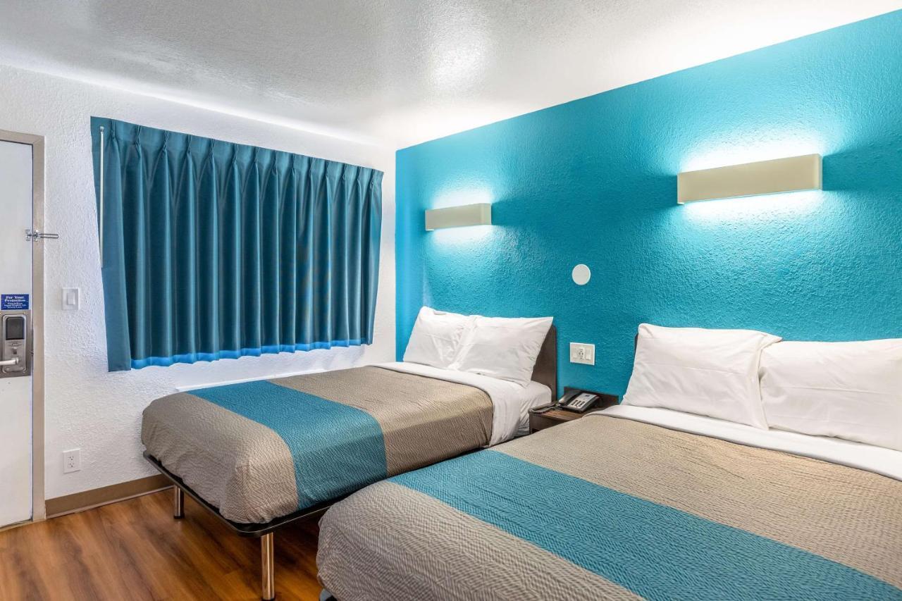 Motel 6-Valdosta, Ga - University Bagian luar foto